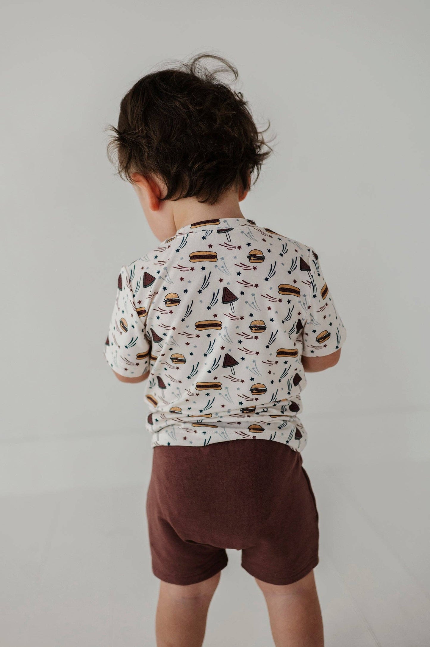 S25 Americana: Boy's Short Sleeve Tee: Burgers 'n Dogs / 2T