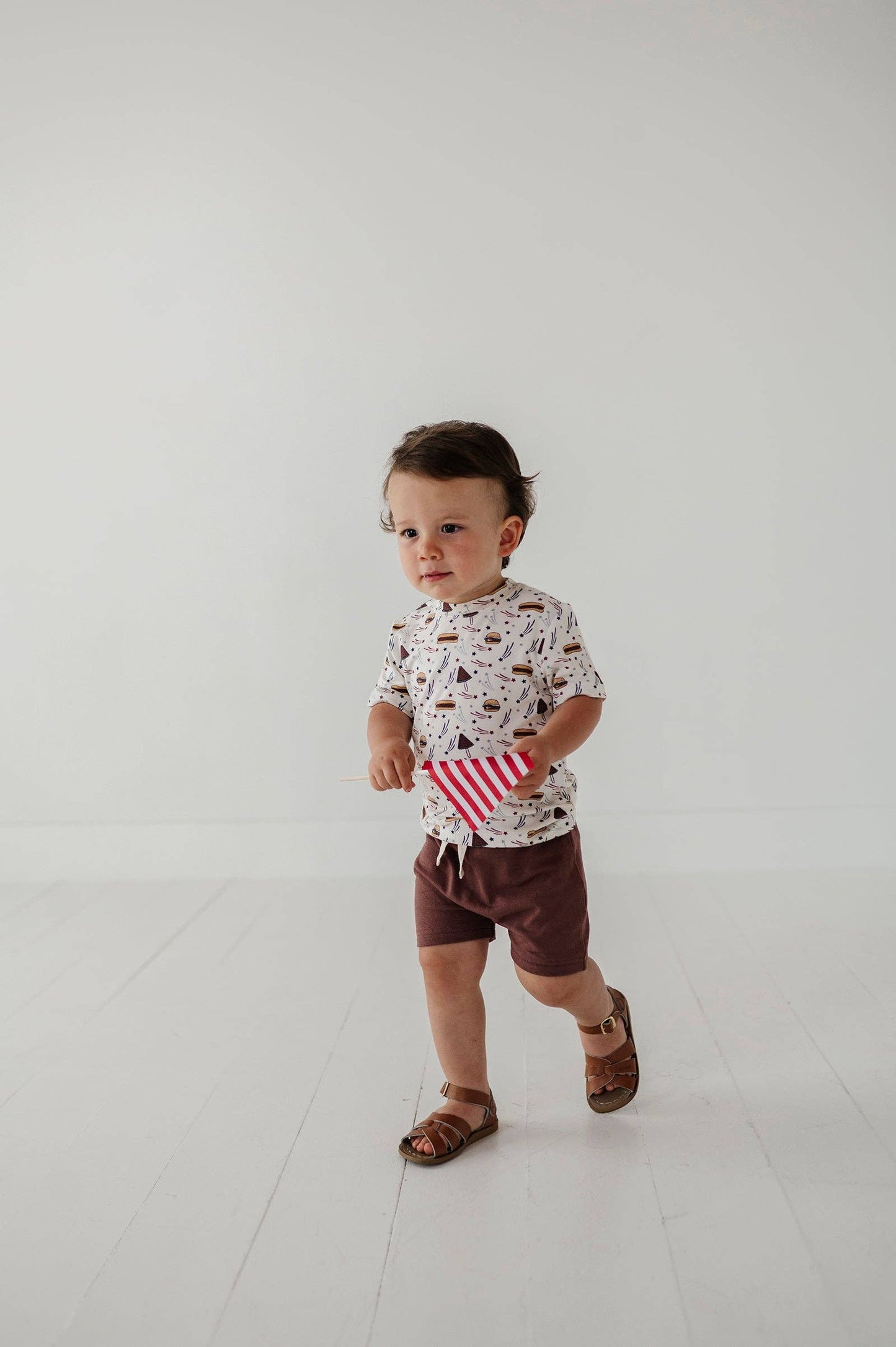 S25 Americana: Boy's Short Sleeve Tee: Burgers 'n Dogs / 2T
