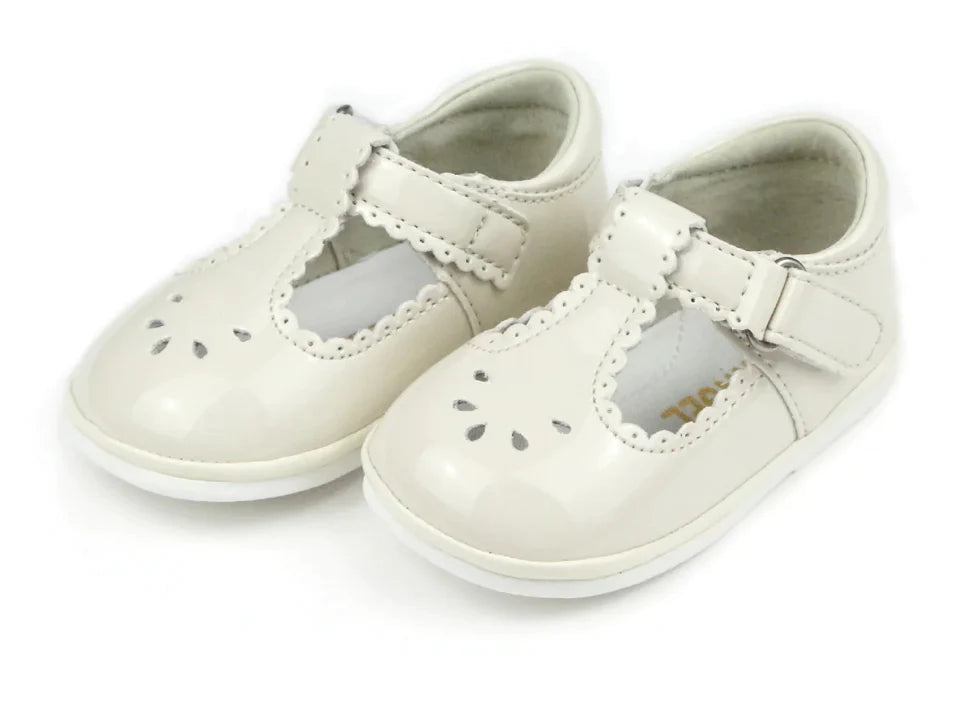 DOTTIE SCALLOPED MARY JANE - CREAM