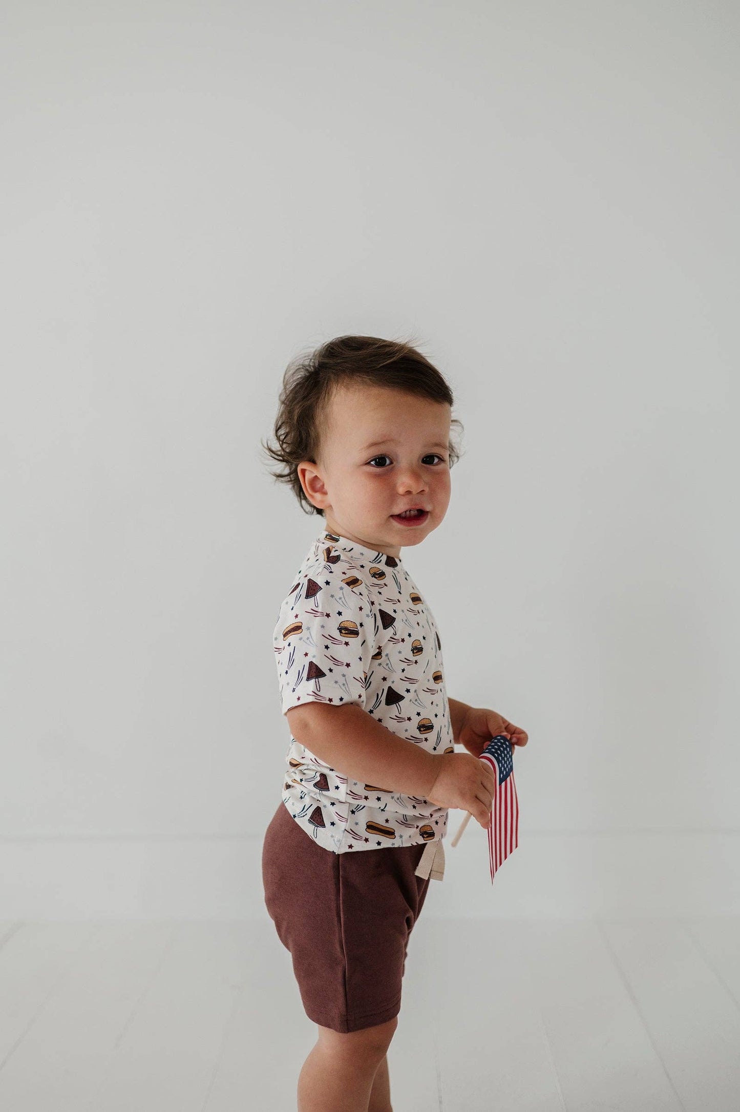 S25 Americana: Boy's Short Sleeve Tee: Burgers 'n Dogs / 2T