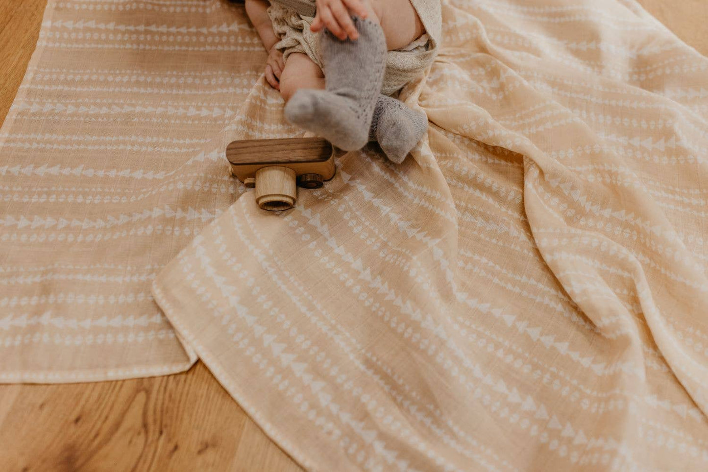 Swaddle Terrain Apricot