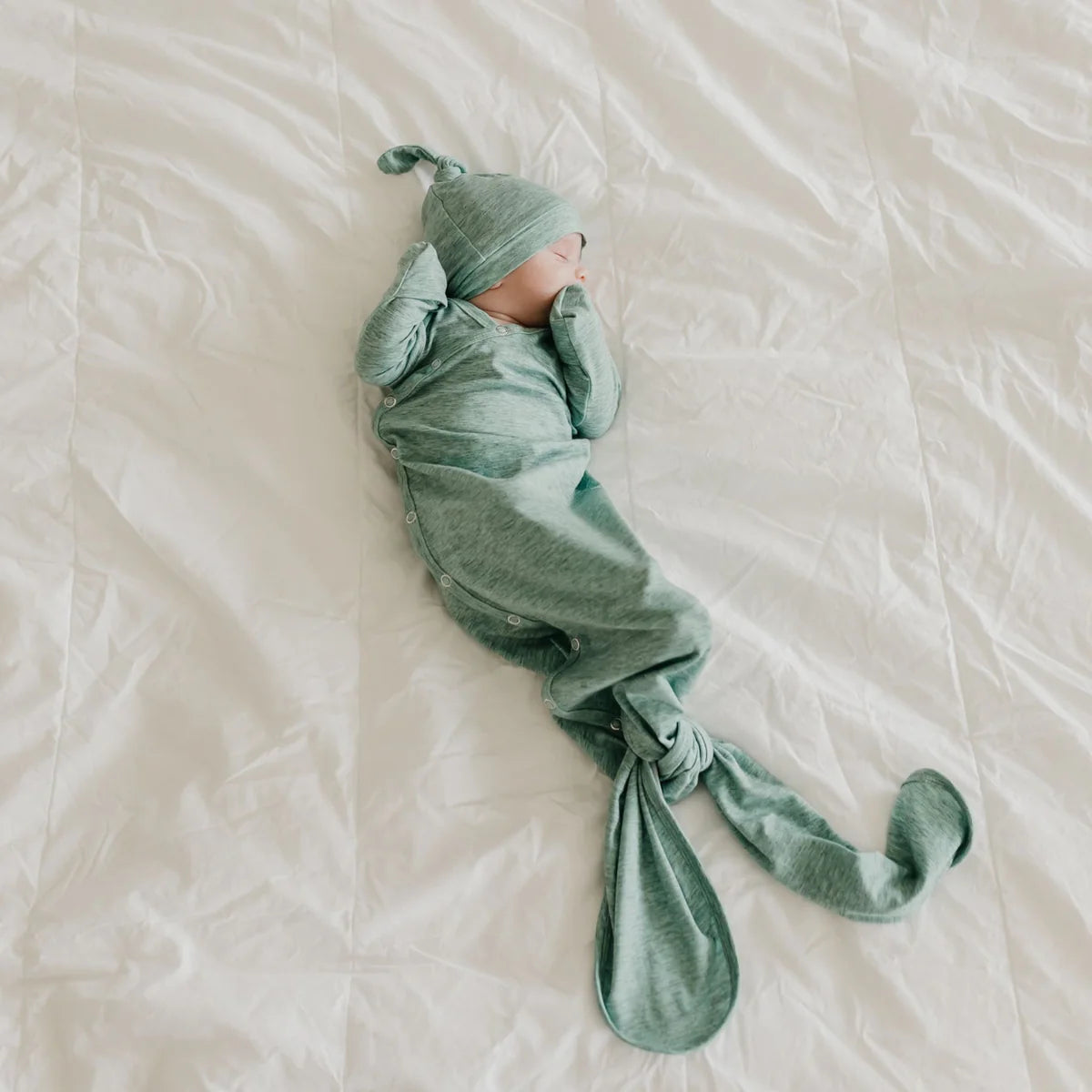 Emerson Newborn knotted Gown