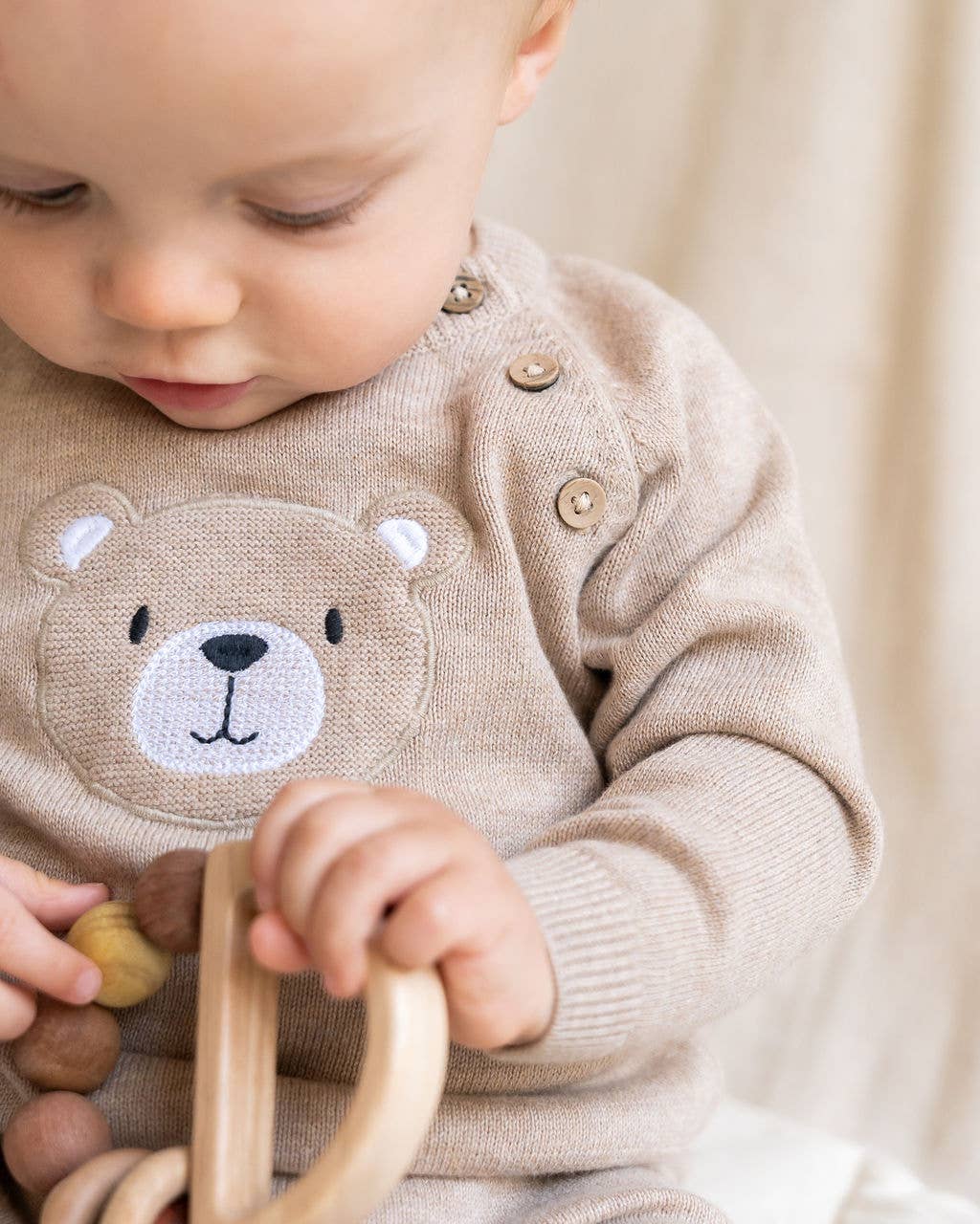 Teddy Bear Applique Baby Raglan Pullover (Organic Cotton): Oat Heather